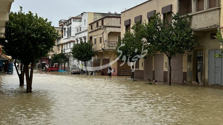 القصر الكبير/العرائش/ القنيطرة.. الفيضانات تدفع إلى تعليق الدراسة