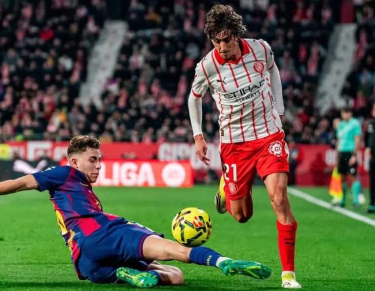 برشلونة يخسر أمام جيرونا ويفقد صدارة الدوري الإسباني