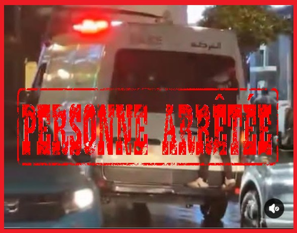 في وضعية تشرد.. توقيف قاصر ظهر في فيديو وهو يتشبث بسيارة شرطة بطنجة