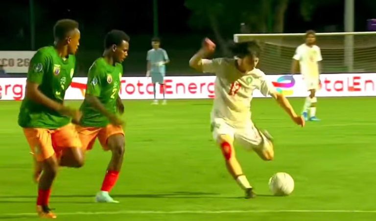 المنتخب المغربي للفتيان يحقق انتصارا قاتلا ويرتقي لصدارة مجموعته بكأس إفريقيا