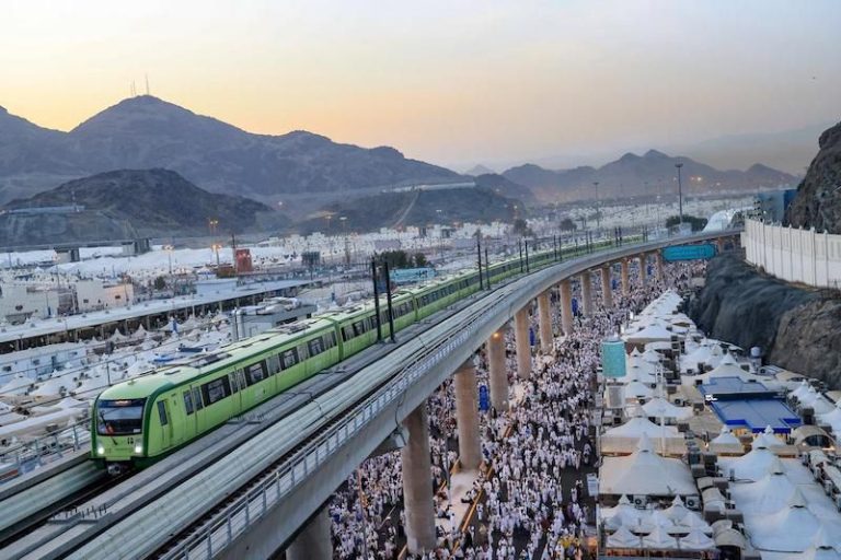 موسم الحج.. انطلاق أولى رحلات قطار المشاعر المقدسة